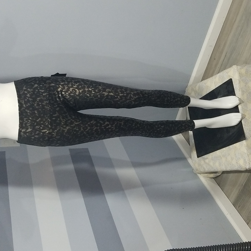 Onzie Small leggings , never worn